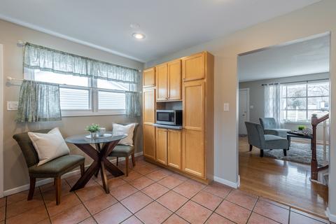 302 S Summit St, Wheaton, IL 60187 photo 5