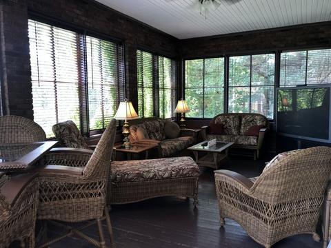722 E Fellows St, Dixon, IL 61021 photo 15