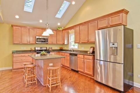 1010 E Thomas Rd, Wheaton, IL 60187 photo 16