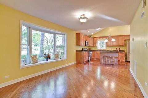 1010 E Thomas Rd, Wheaton, IL 60187 photo 11