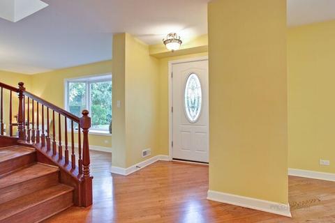 1010 E Thomas Rd, Wheaton, IL 60187 photo 3