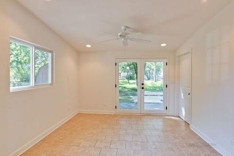 1010 E Thomas Rd, Wheaton, IL 60187 photo 17