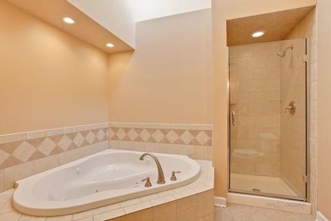 1010 E Thomas Rd, Wheaton, IL 60187 photo 22