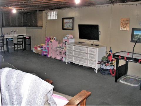 922 E Benton St, Morris, IL 60450 photo 16