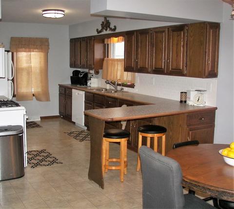 922 E Benton St, Morris, IL 60450 photo 6