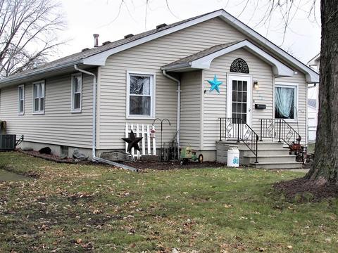 922 E Benton St, Morris, IL 60450 photo 2