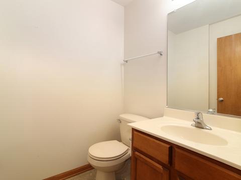 1045 Clover Dr, Minooka, IL 60447 photo 9