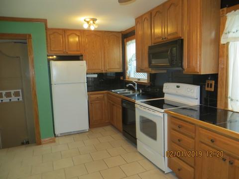7544 W Devon Ave, Chicago, IL 60631 photo 4