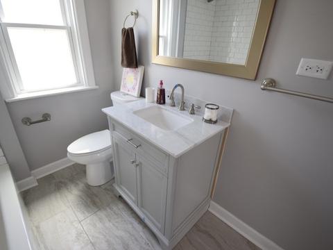 556 E 84th St, Chicago, IL 60619 photo 8