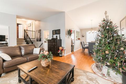 4412 Westbridge Ct, Hoffman Estates, IL 60192 photo 3
