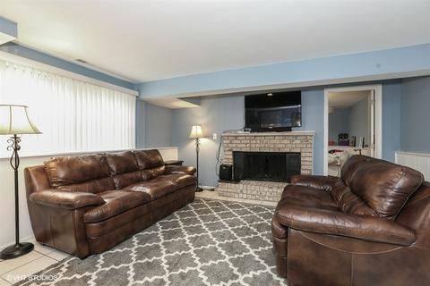 6239 Bentley Ave, Willowbrook, IL 60527 photo 6