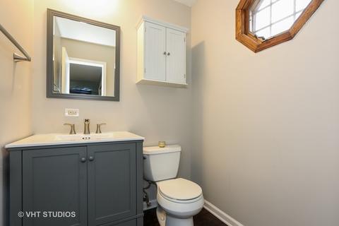 6239 Bentley Ave, Willowbrook, IL 60527 photo 9