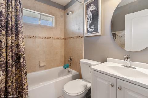 1910 Flower St, Mchenry, IL 60050 photo 12