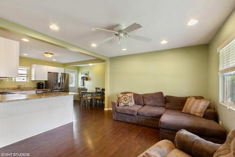 1910 Flower St, Mchenry, IL 60050 photo 3