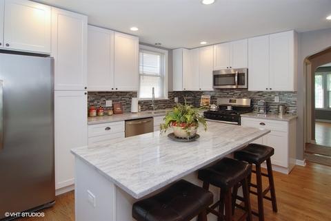 9442 Jackson Ave, Brookfield, IL 60513 photo 3