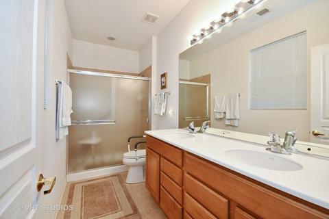 2506 Rolling Rdg, Elgin, IL 60124 photo 11