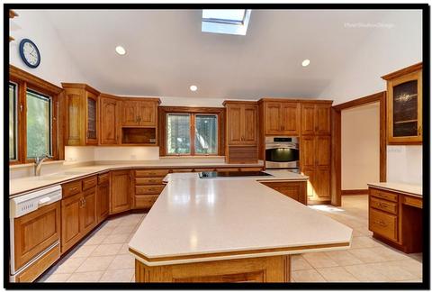 8206 Kathryn Ct, Burr Ridge, IL 60527 photo 16