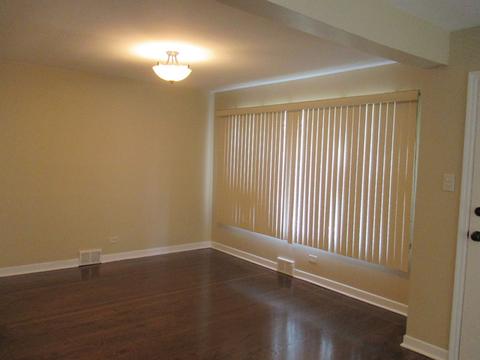 7136 35th St, Berwyn, IL 60402 photo 2