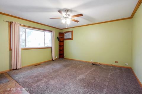 215 Cindy Ln, Wheeling, IL 60090 photo 5