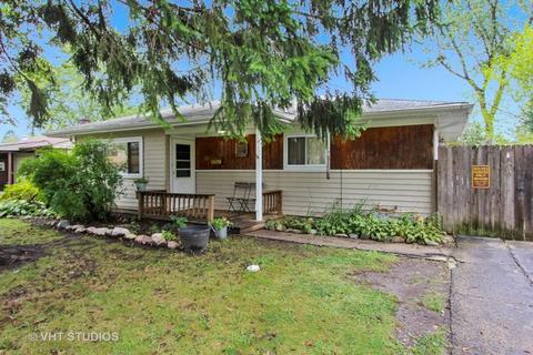 215 Cindy Ln, Wheeling, IL 60090 photo 1