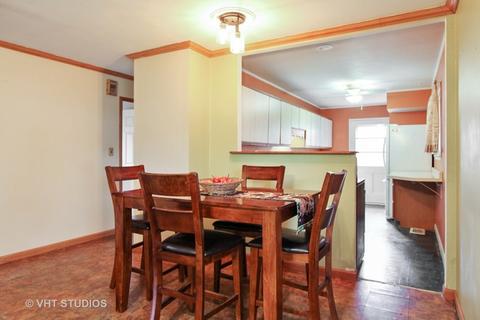 215 Cindy Ln, Wheeling, IL 60090 photo 2