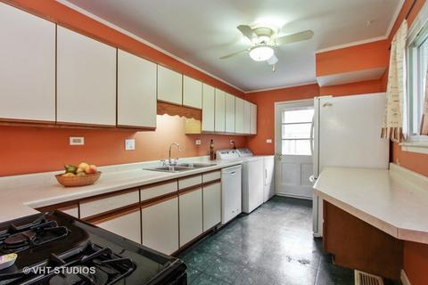 215 Cindy Ln, Wheeling, IL 60090 photo 3