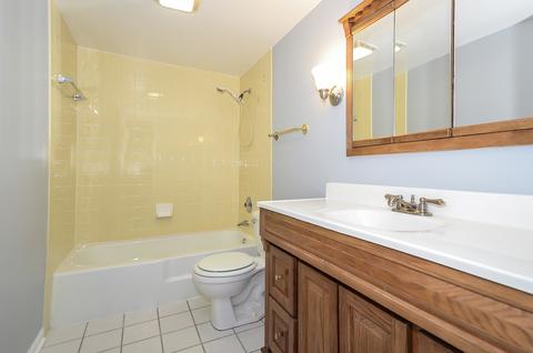 4610 Kings Walk Dr #1D, Rolling Meadows, IL 60008 photo 18