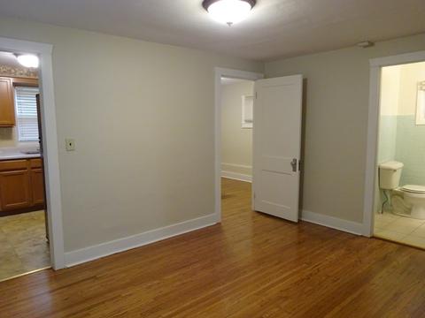 342 N Jackson St, Elgin, IL 60123 photo 5