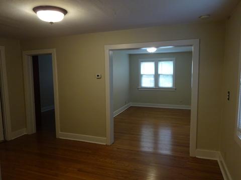 342 N Jackson St, Elgin, IL 60123 photo 4