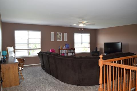 587 Wexford Dr, Elgin, IL 60124 photo 19