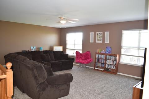 587 Wexford Dr, Elgin, IL 60124 photo 18