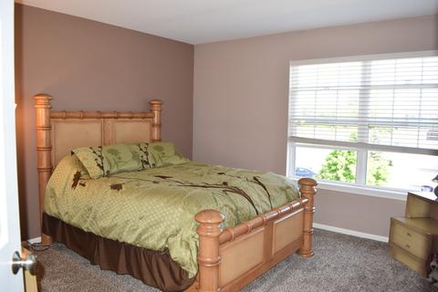 587 Wexford Dr, Elgin, IL 60124 photo 22