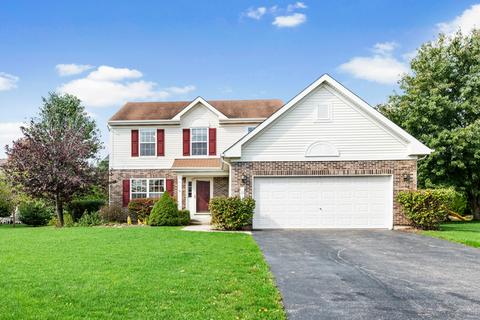 8 Winding Canyon Ct, Algonquin, IL 60102 photo 2