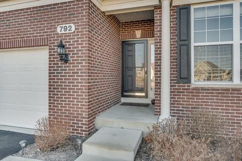 792 Suffield Ct, Oswego, IL 60543 photo 3