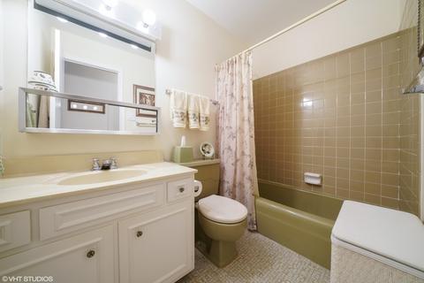 429 Eagle View Dr, Carol Stream, IL 60188 photo 9