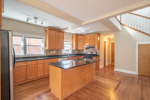 7510 W Devon Ave, Chicago, IL 60631 photo 4