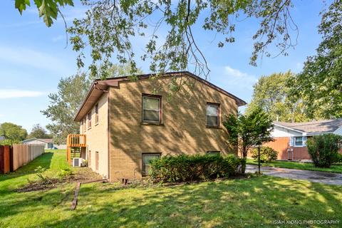 1140 Trask St, Aurora, IL 60505 photo 2
