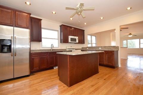 4360 Ruby St, Schiller Park, IL 60176 photo 4