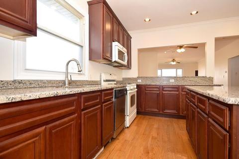 4360 Ruby St, Schiller Park, IL 60176 photo 6