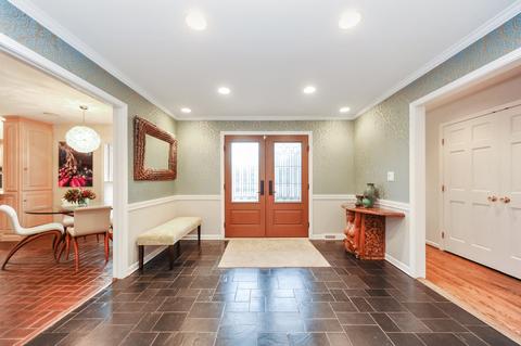 604 Michelline Ln, Northbrook, IL 60062 photo 2