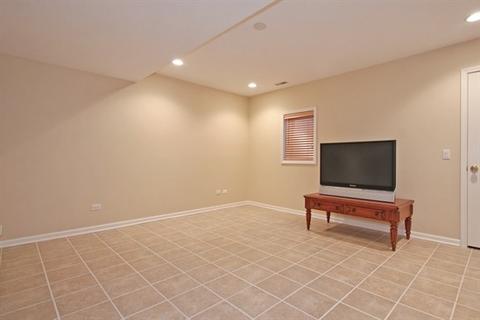 25 Overlook Dr, Golf, IL 60029 photo 16