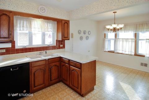 2224 Erika Dr, Broadview, IL 60155 photo 4
