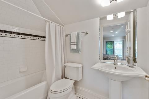 435 Lee Rd, Northbrook, IL 60062 photo 27