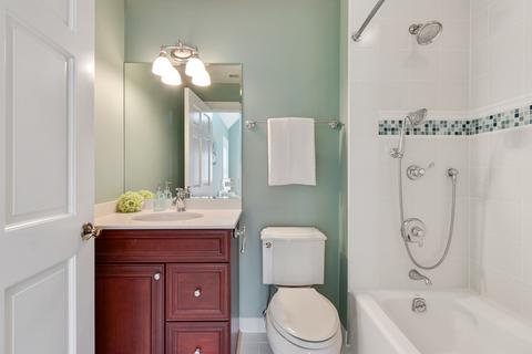 435 Lee Rd, Northbrook, IL 60062 photo 21