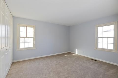 2218 Manor Ln, Mchenry, IL 60051 photo 6