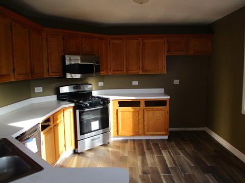 292 Hillcrest Ln, Steger, IL 60475 photo 8