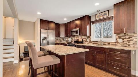 1518 E Lowden Ln, Mount Prospect, IL 60056 photo 11
