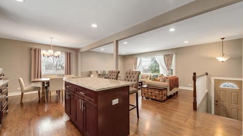 1518 E Lowden Ln, Mount Prospect, IL 60056 photo 10