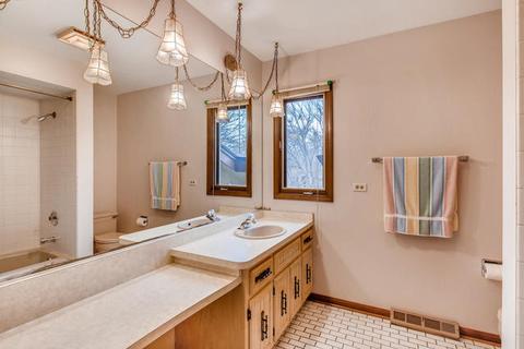 786 E Gartner Rd, Naperville, IL 60540 photo 24