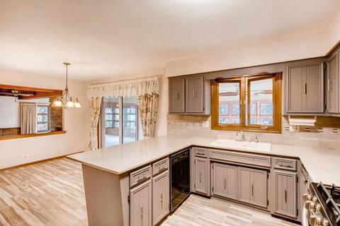 786 E Gartner Rd, Naperville, IL 60540 photo 5
